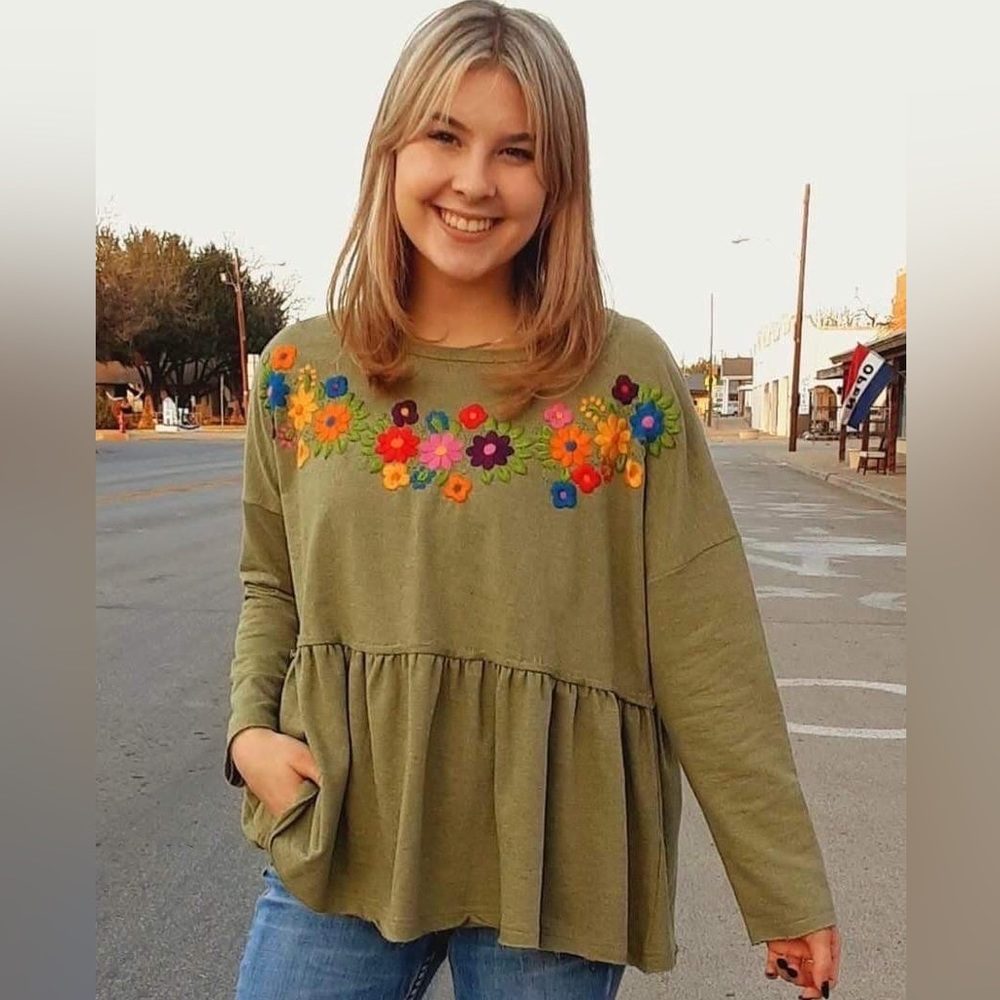 NWT Sister Mary Emma Top